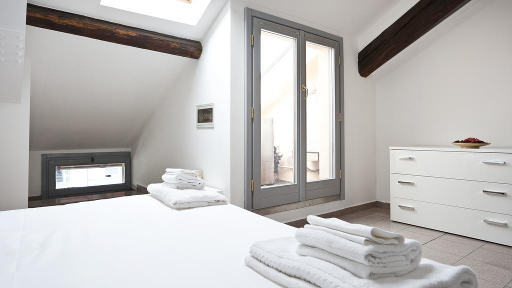 Italianway-Bressanone Apartment Milan Bagian luar foto