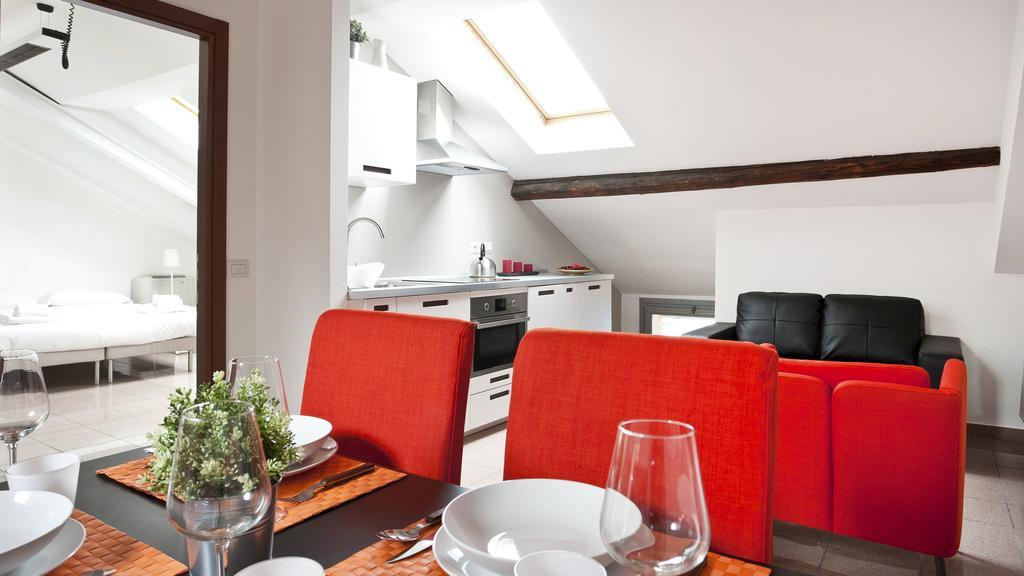 Italianway-Bressanone Apartment Milan Bagian luar foto